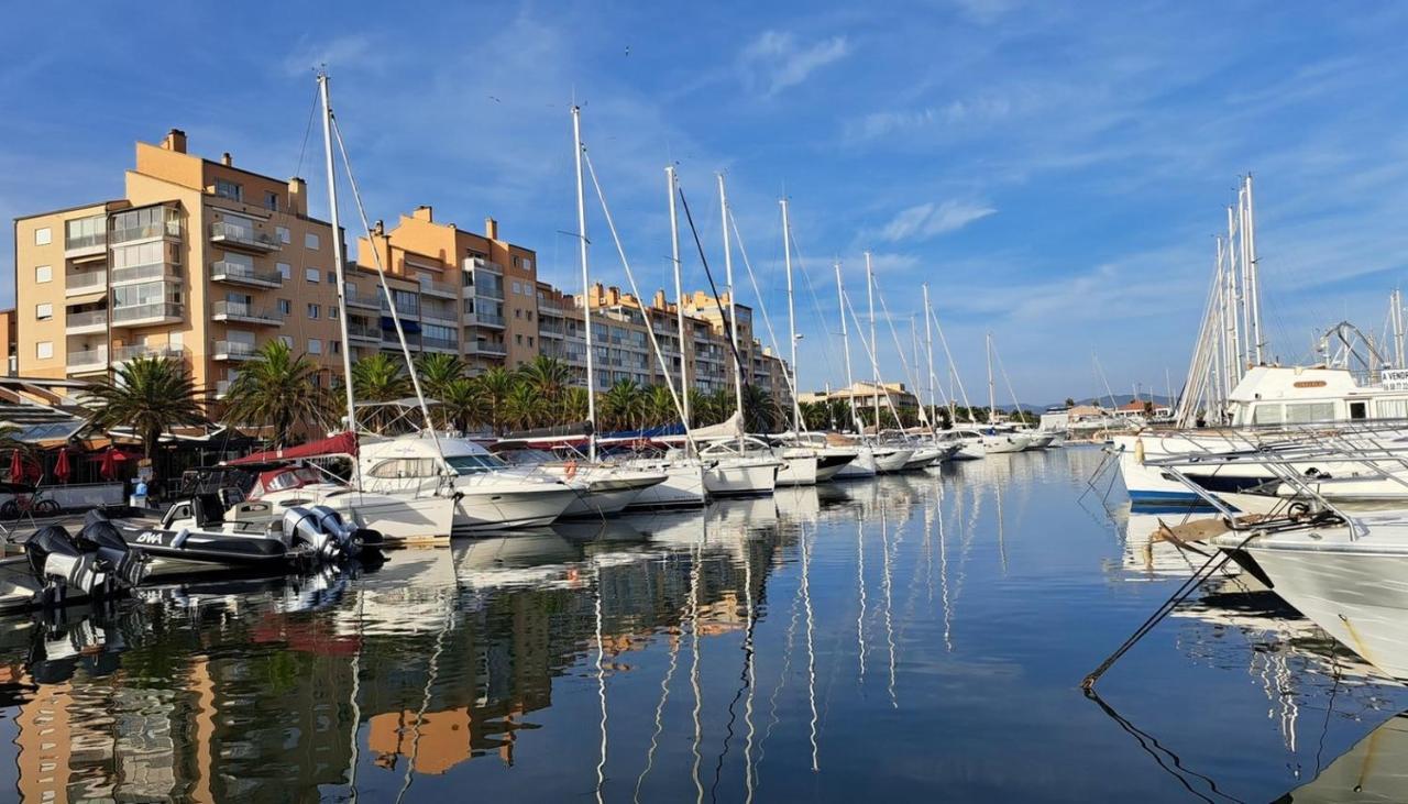 Studio Proche Port Et Plages, Piscine Hyères Buitenkant foto